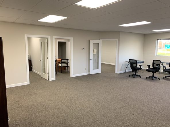 Suites ~ 1400 to 2800 SF: 810 Brown St, Columbus, IN 47201